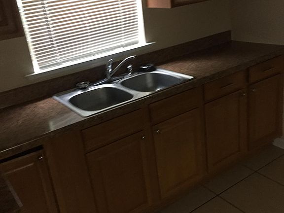 2nd image of 708 Mazant St