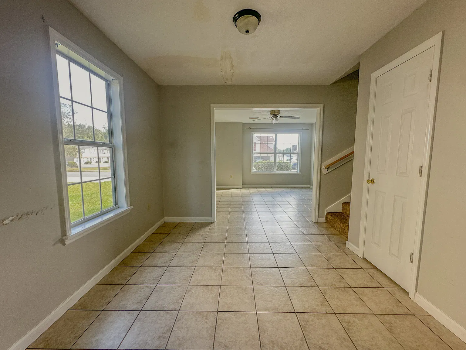 2400 Seth Pl - Apt.B — Photo 3
