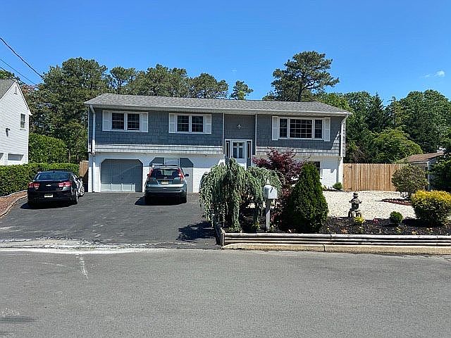 2nd image of 515 Driscol Dr