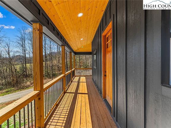 4th image of 189 Clinchfield Gap Road