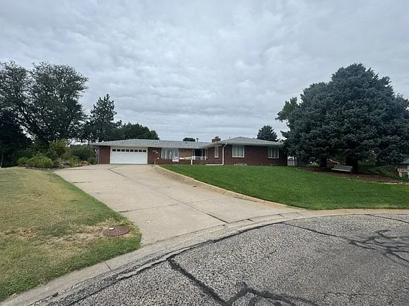 8 Eastgate Dr, Hill City, KS 67642