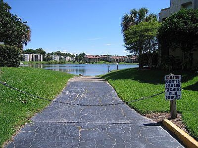 Royal Arms - Boat Ramp
