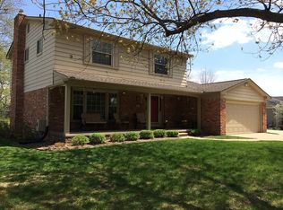 4284 Cherrywood Ln, Troy, MI