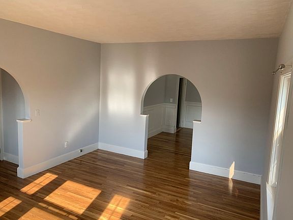 5th image of 128 Winthrop St #2
