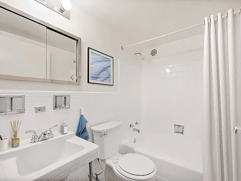 Premium Design Package - White Bathroom