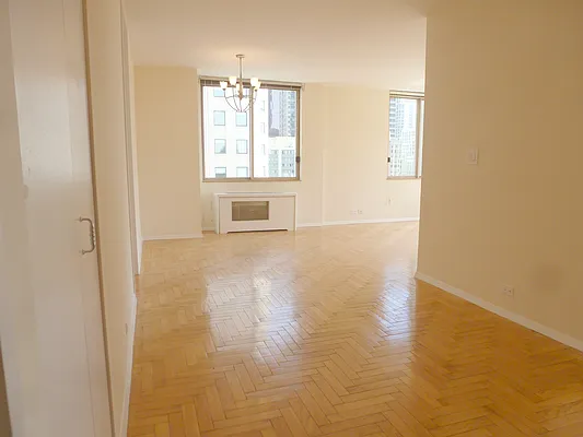 Rented by Dallien Realty Limited Liability Company | media 14