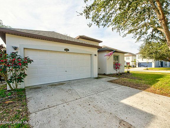 4th image of 613 Marian Ct