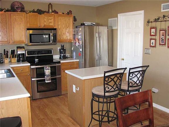 4th image of 1255 Constitution Dr