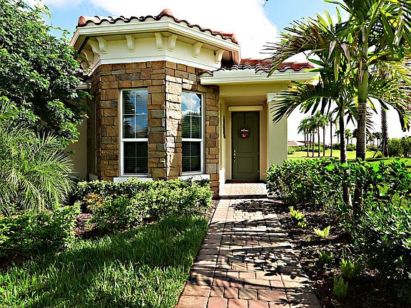 3rd image of 10281 SW Coral Tree Cir
