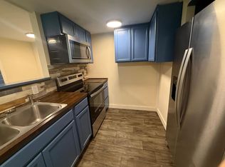 996 State St #1, Bangor, ME 04401