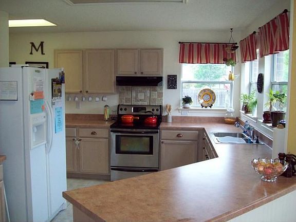 4th image of 2928 Mulberry Dr