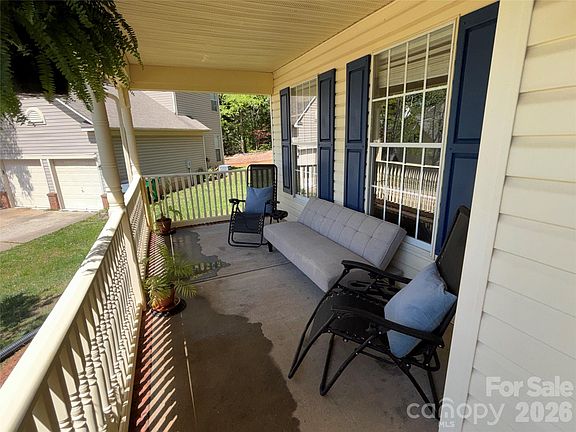 4th image of 2601 Yarrow Rd