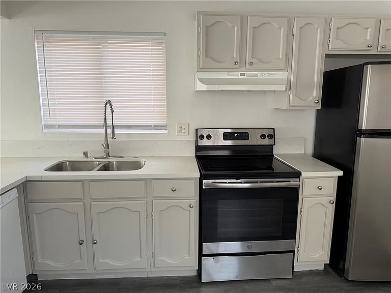 5206 Golden Ln #B — Photo 15