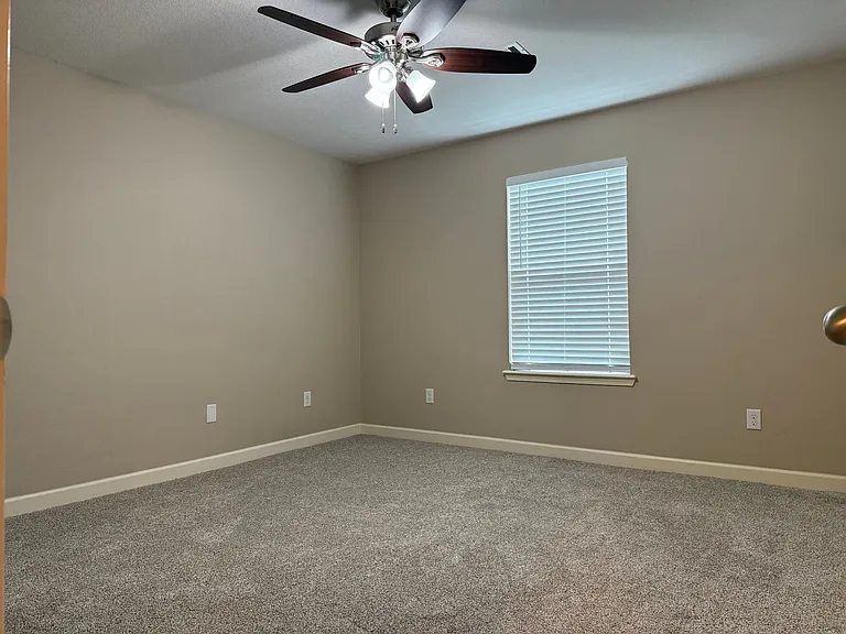 415 S Shady Ln — Photo 6