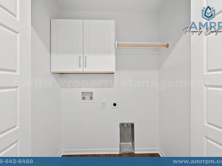 201 SW Vicki St — Photo 14