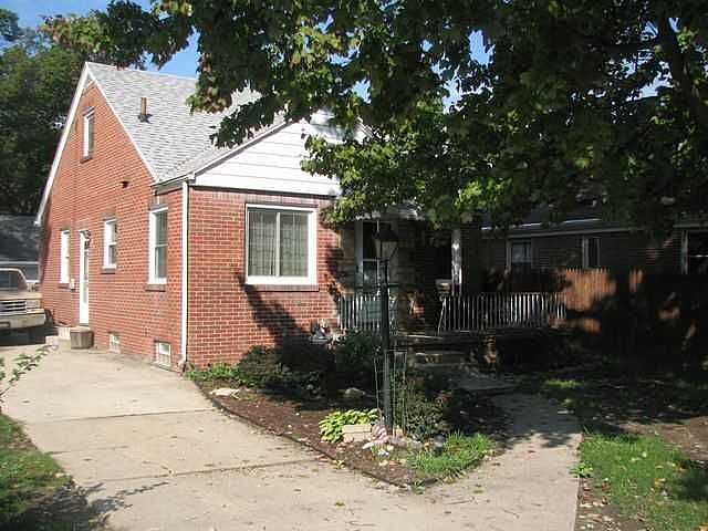 2nd image of 3808 S Detroit Ave