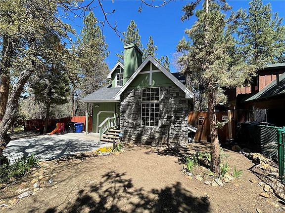 2nd image of 275 Highland Ln