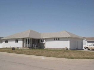 4054 Manchester Rd, Grand Island, NE 68803