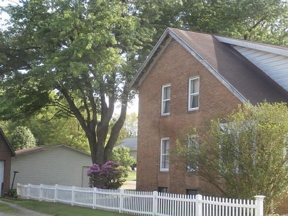 2nd image of 603 1/2 Bacon Ave