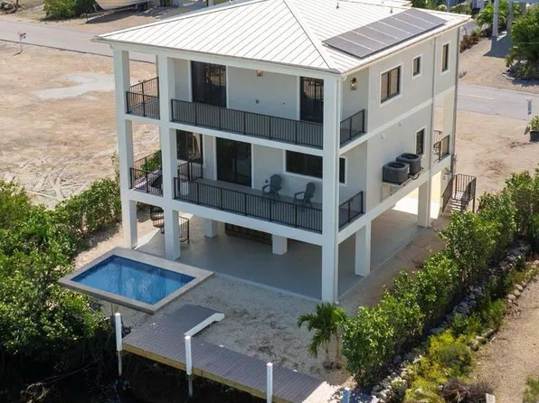 27433 Antigua Ln, Ramrod Key, FL 33042