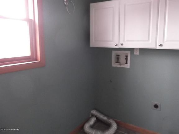 4th image of 907 Thornberry Ct