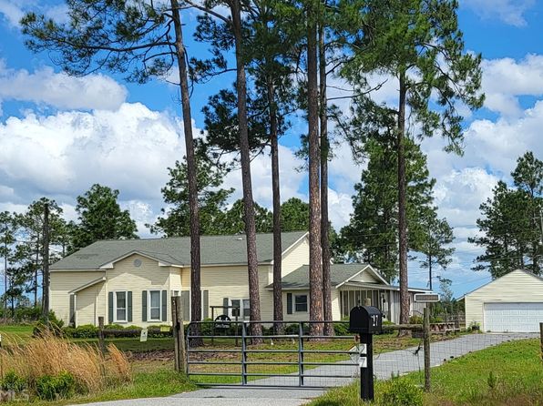 27 McHugh Rd, Homerville, GA 31634