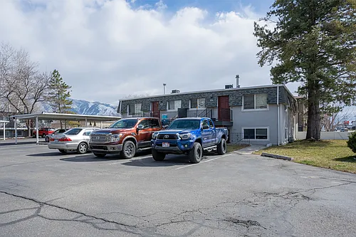 H-Street Apts Photo 1