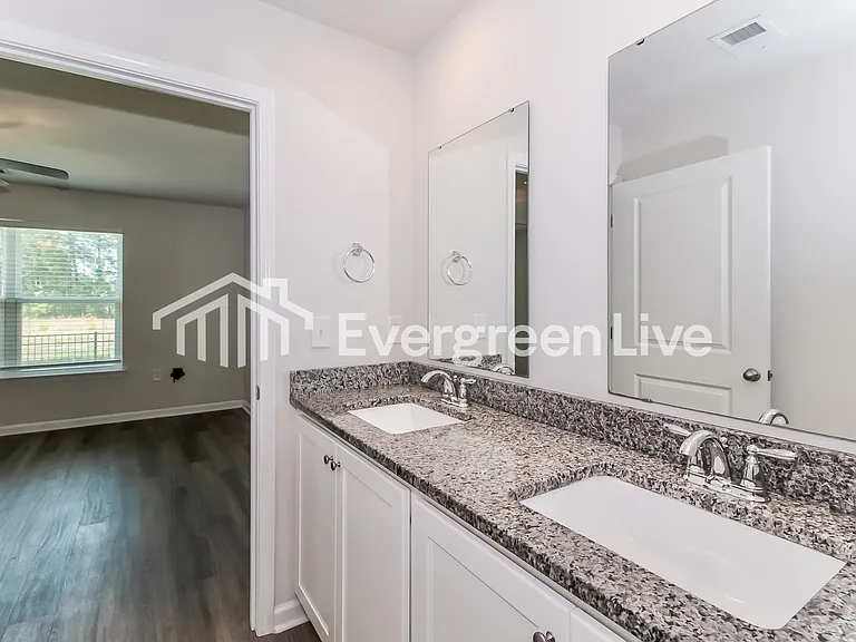 2227 Courtina Way — Photo 10