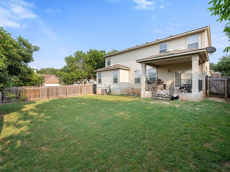 8003 Jalane Park — Photo 16
