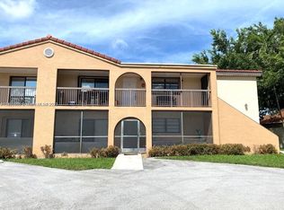 18240 Mediterranean Blvd #1-11, Hialeah, FL 33015