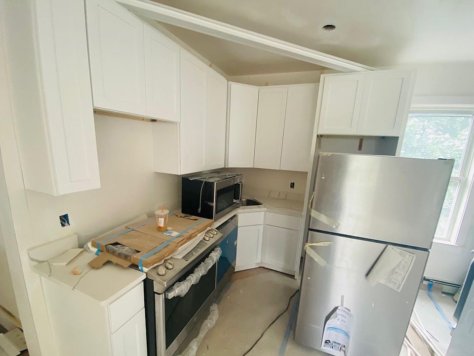 2nd image of 74-78 Marine Rd #2