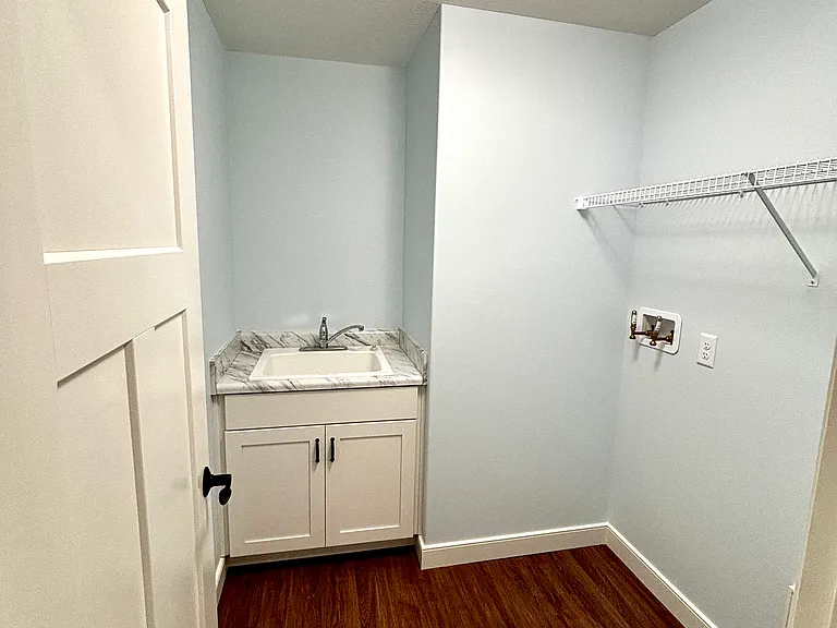 1176 E Bentley Cir #1176 — Photo 11