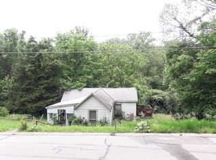 1310 Walnut St, Parkville, MO 64152