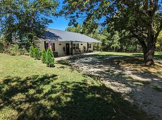 1348 Johnson Rowe Dr, Galena, MO 65656