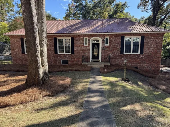 372 Holly Ridge Dr, Montgomery, AL 36109