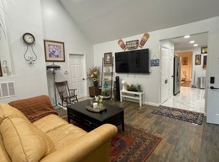 4025 Guinea Rd #4, Annandale, VA 22003