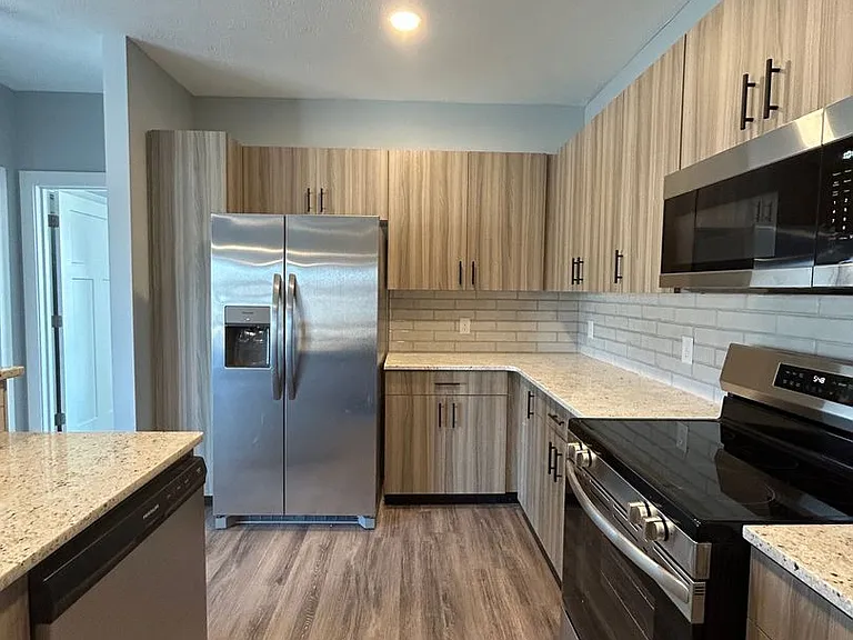 2723 Adams St — Photo 8