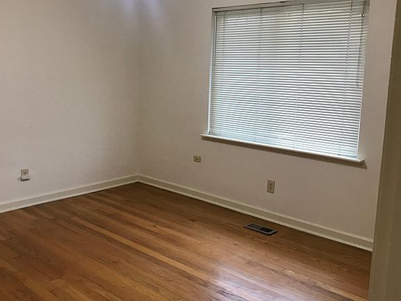 5th image of 923A Belvoir Ave #A