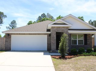 4853 Red Oak Dr, Milton, FL 32583