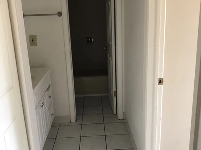 2033 Gyros Cir #166 — Photo 3