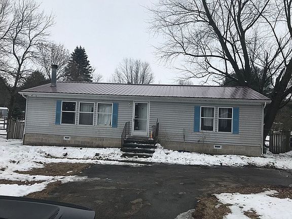2nd image of W5441 Lakewood Ct
