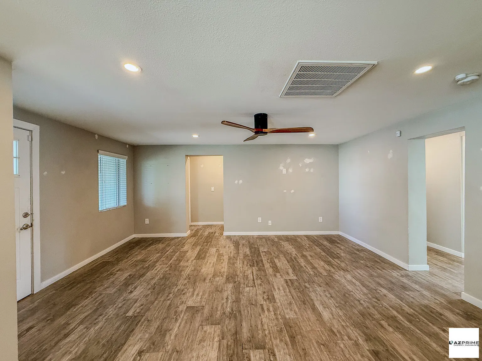 Your Dream 3/2.5 Phoenix Home Awaits - Where Modern Elegance Meets Comfort! — Photo 4