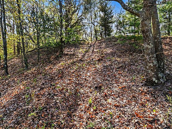 3rd image of N Silver Ridge Rd