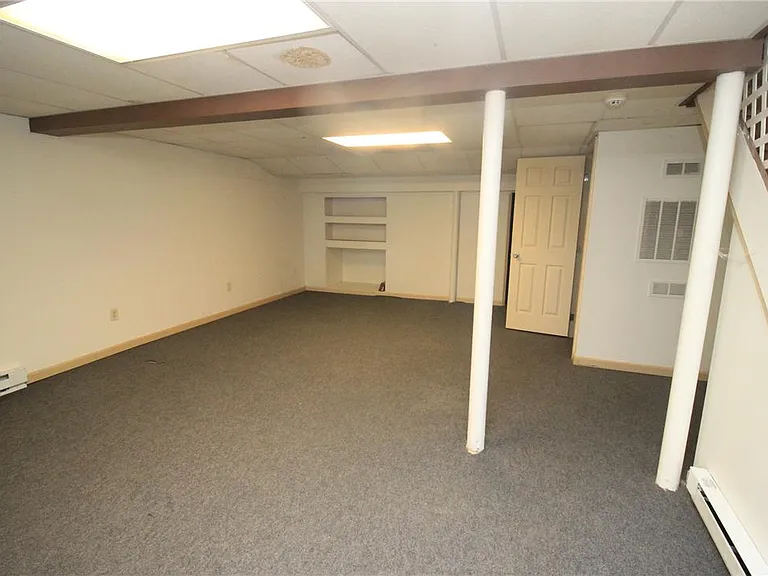 106 Founders Ct — Photo 28
