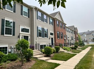 279 Lionel Dr, Grayslake, IL 60030