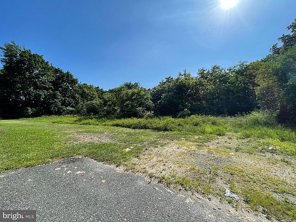 3rd image of 349 Delsea Dr