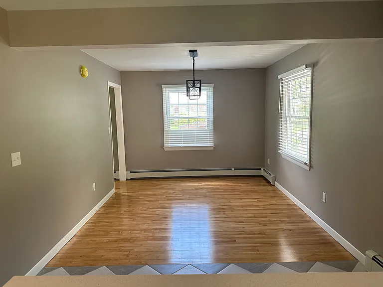 9 Greenwood Ct — Photo 3