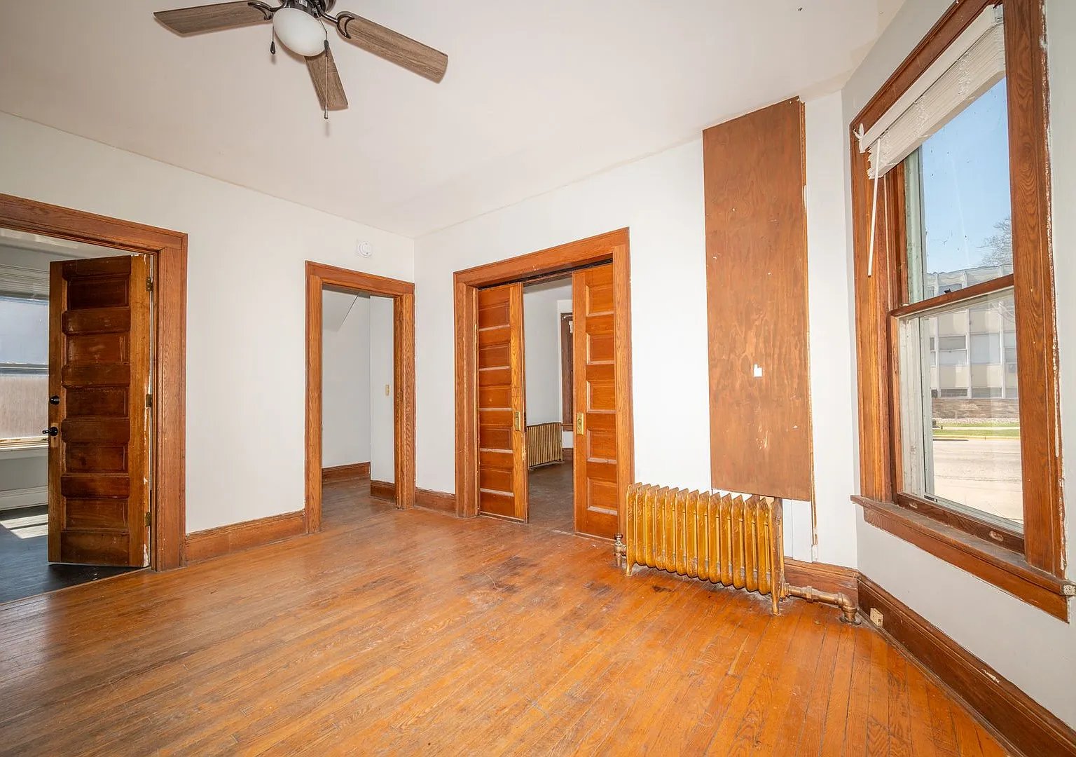 2 Bed / 1 Bath Duplex Downtown Madison WI — Photo 4