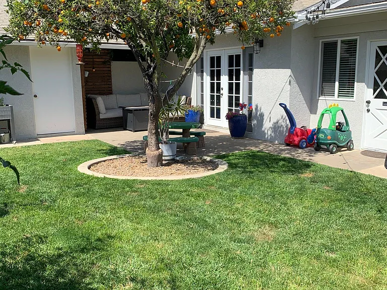 1931 Lorri Way — Photo 19