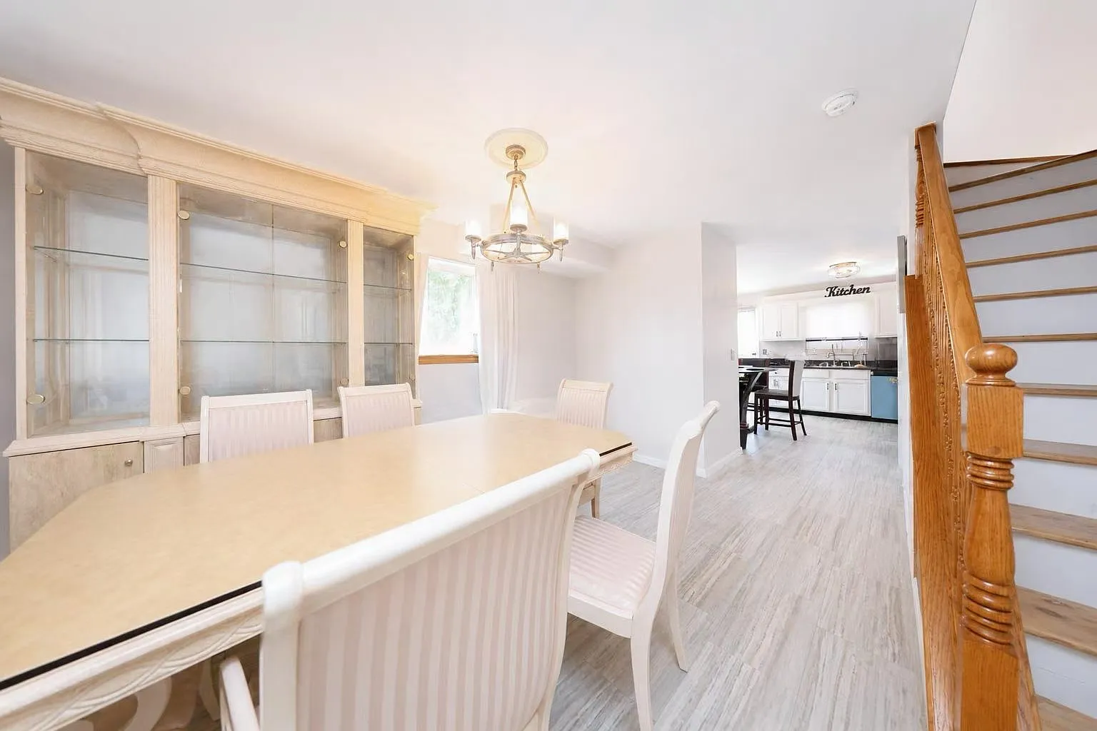 3 bed, 1680 sqft, $4,200 — Photo 4
